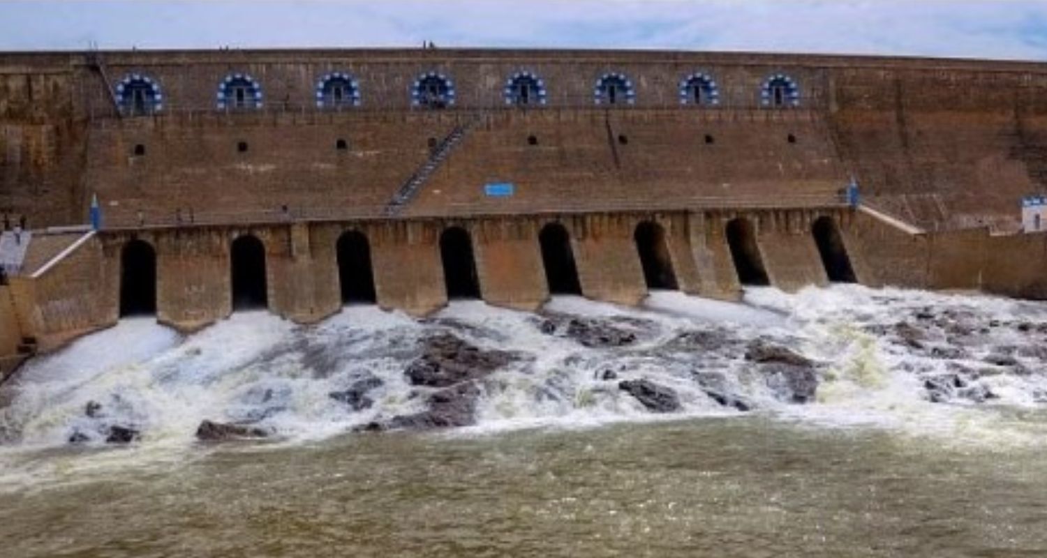 Gates of Mettur Dam.  