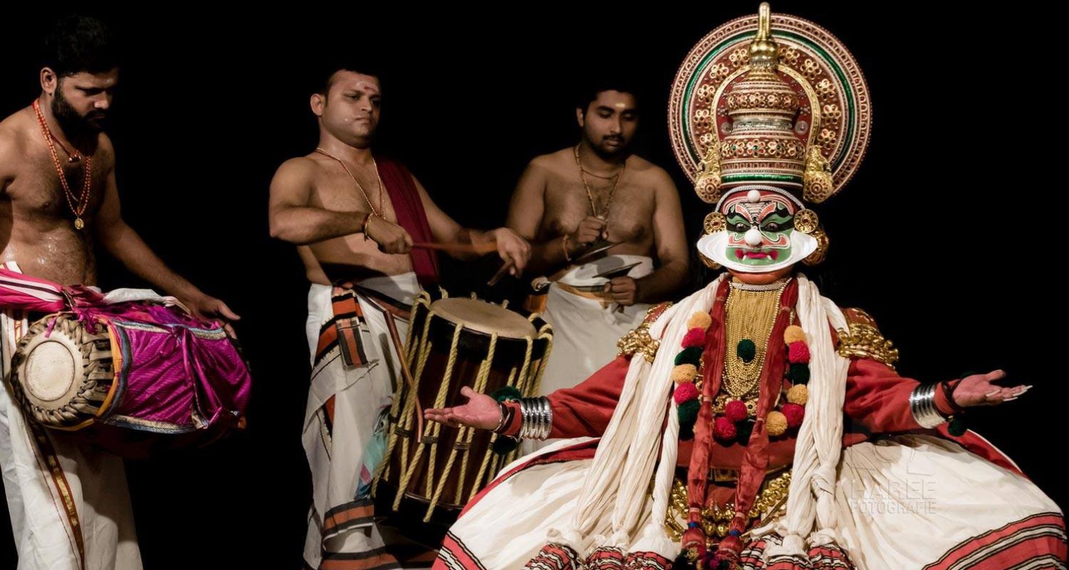 Ravanan being represented in 'Balivadham' Kathakali. (Image via Facebook).