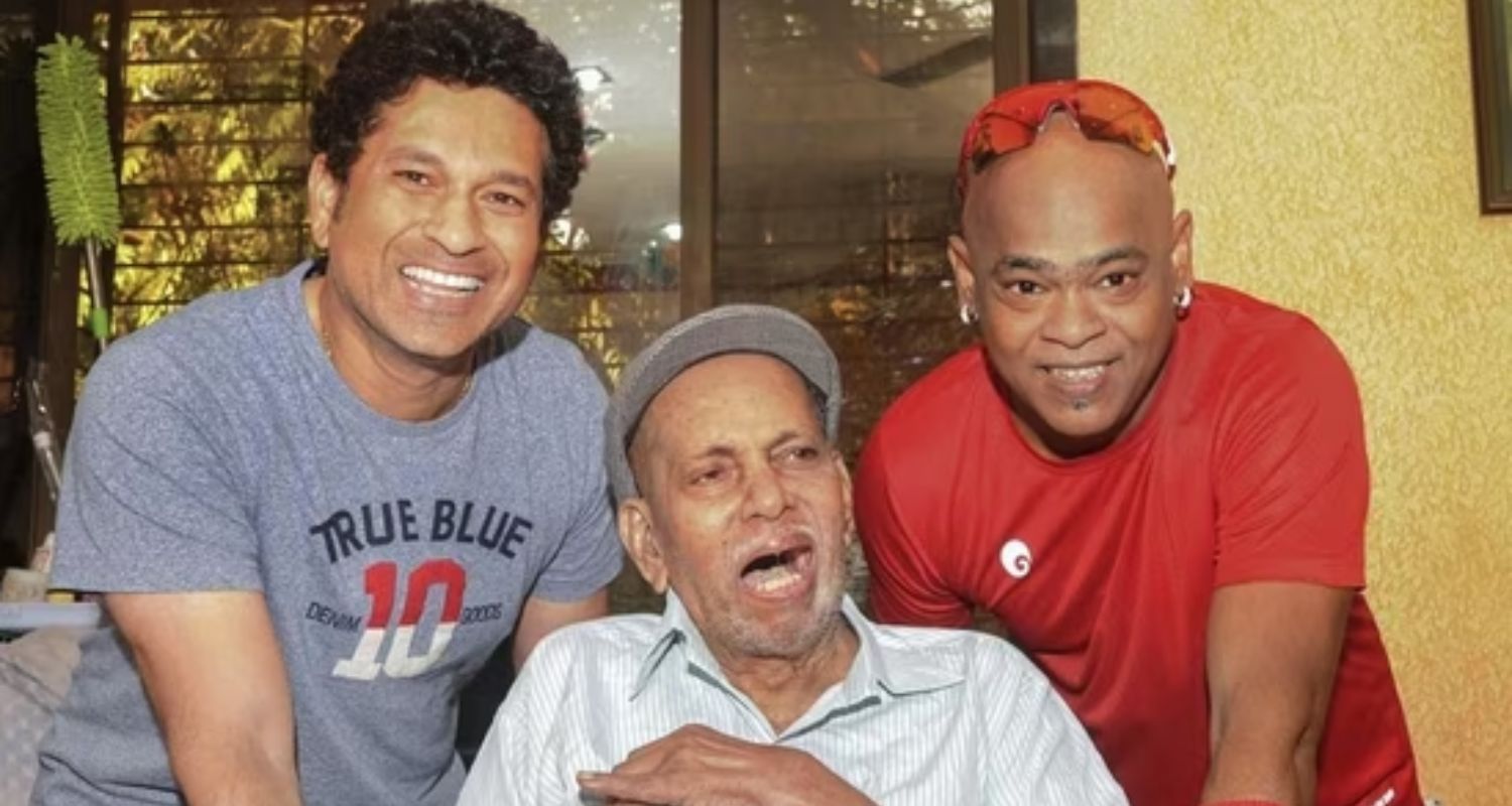 File photo of Sachin Tendulkar and Vinod Kambli with childhood coach Ramakant Achrekar